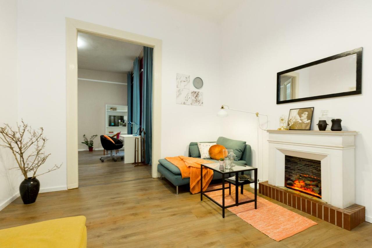 Unique Riverside Apartment Budapeste Exterior foto