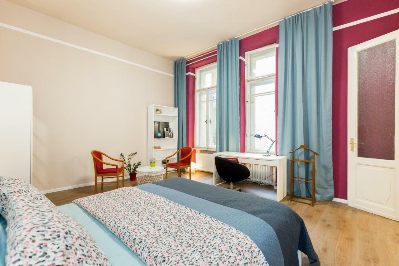 Unique Riverside Apartment Budapeste Exterior foto