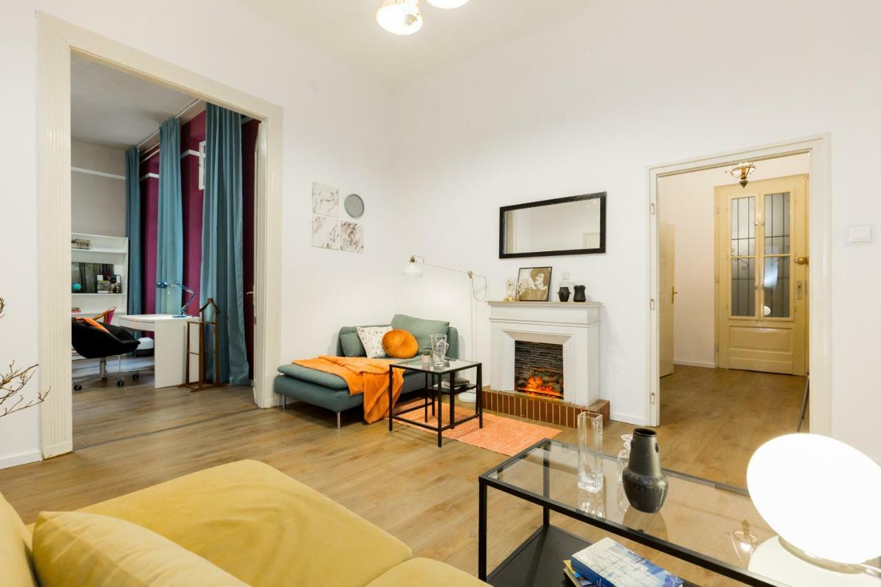 Unique Riverside Apartment Budapeste Exterior foto