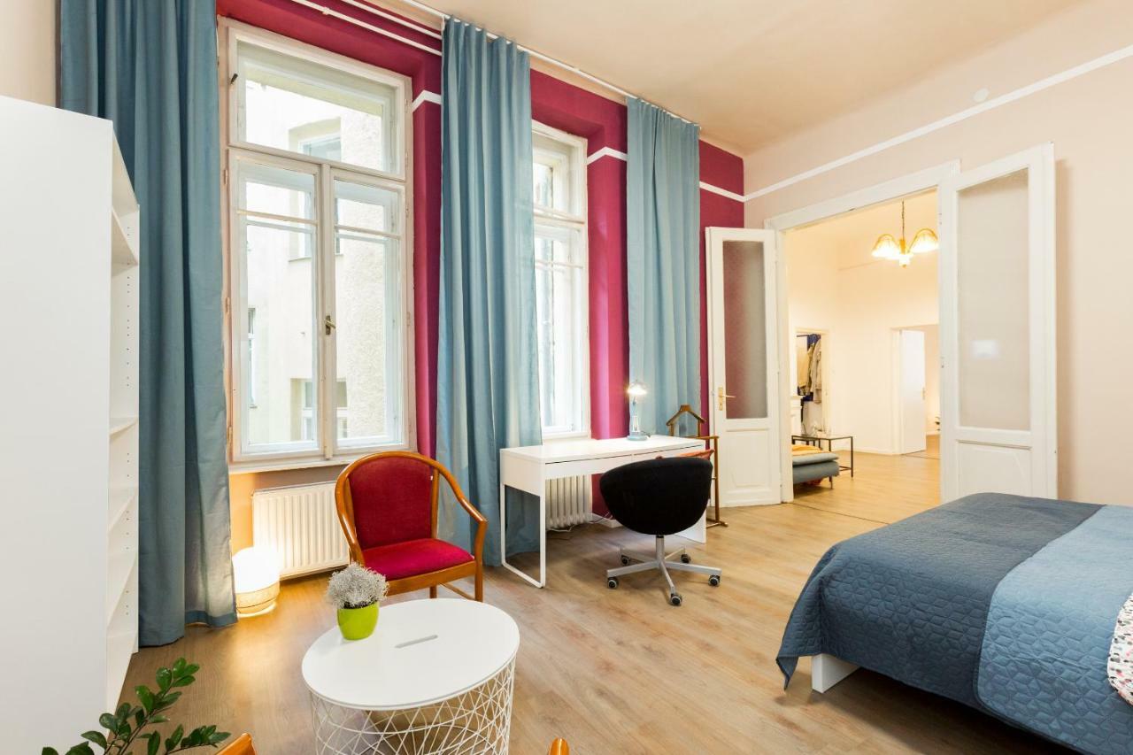 Unique Riverside Apartment Budapeste Exterior foto