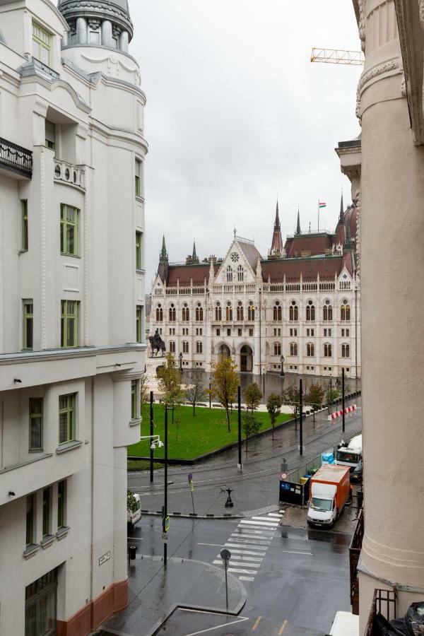 Unique Riverside Apartment Budapeste Exterior foto